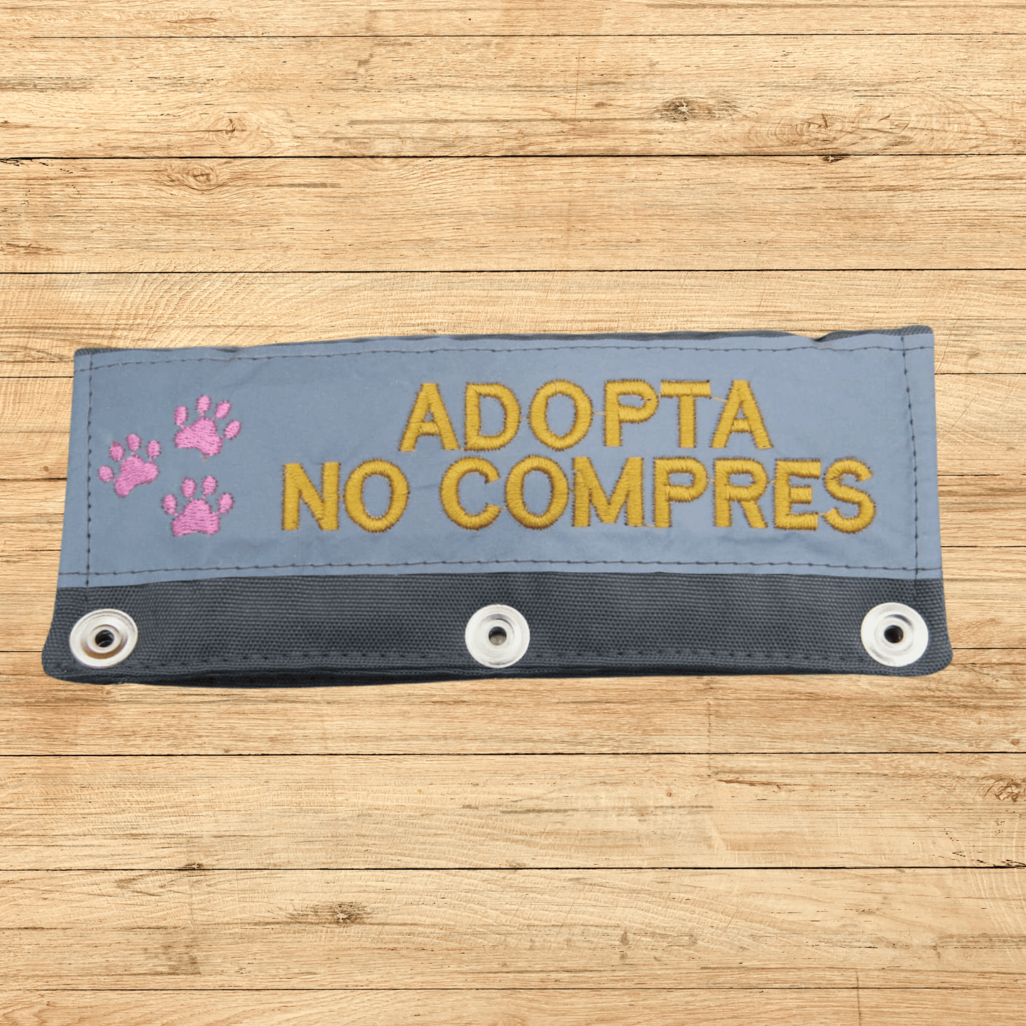 ADOPTA, NO COMPRES